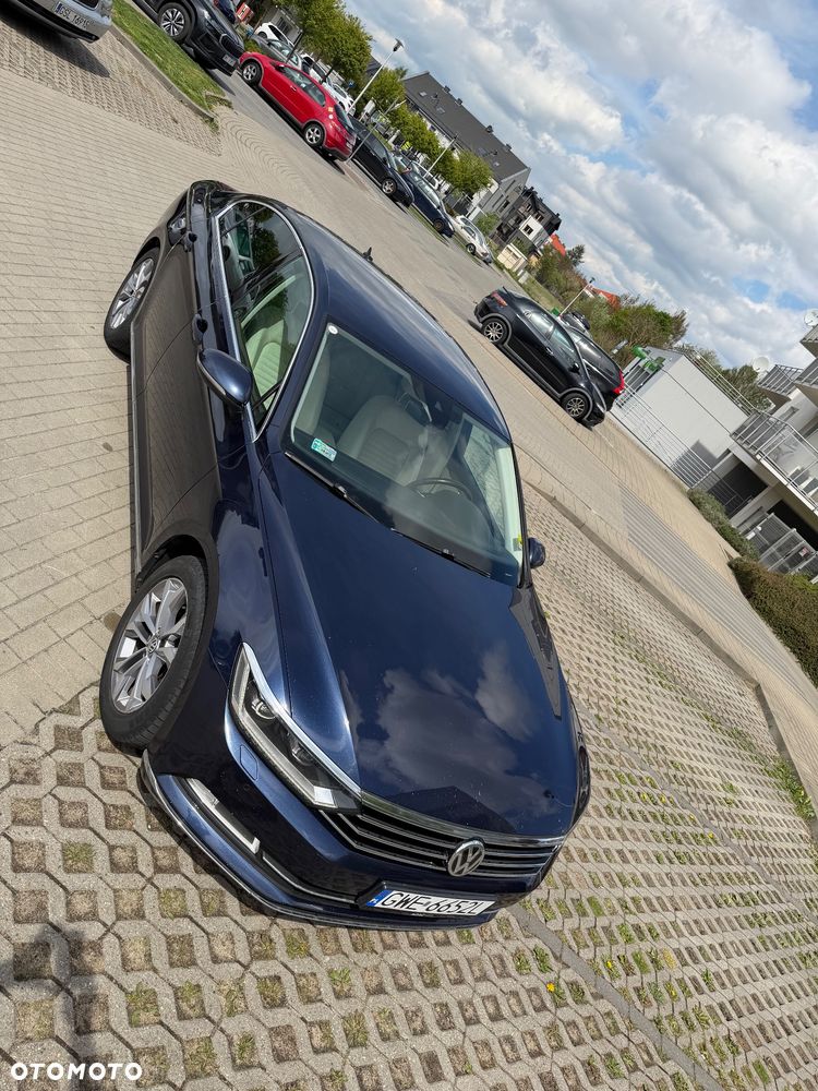 Volkswagen Passat 2.0 TDI (BlueMotion Technology) DSG Highline - 10