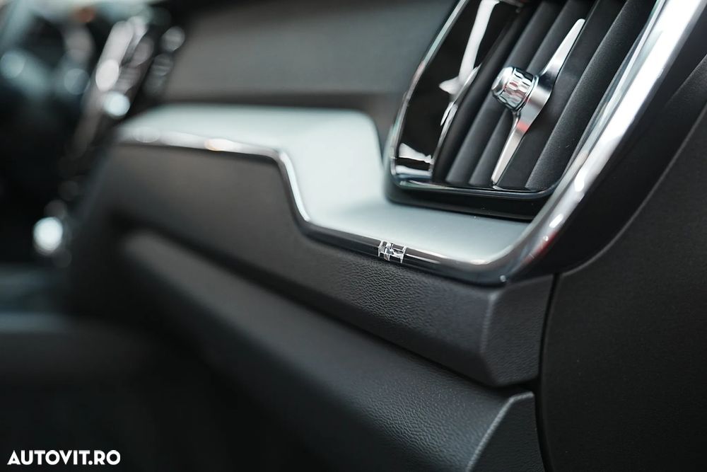 Volvo XC 60 B4 D Core - 37