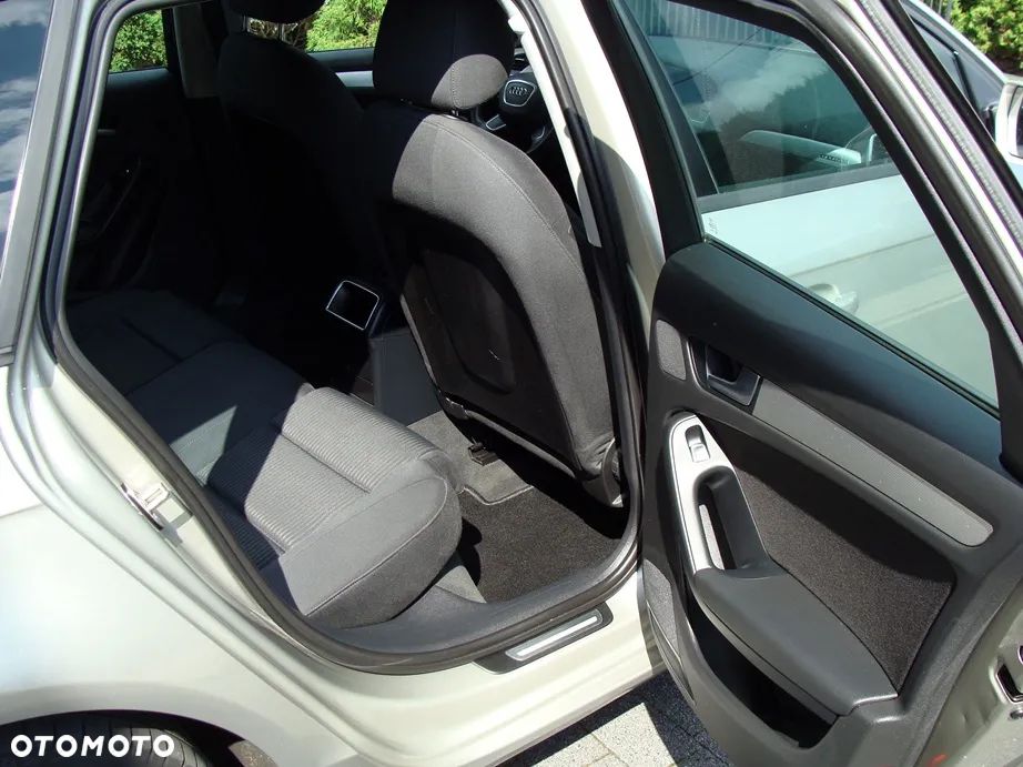 Audi A4 Avant 2.0 TDI DPF quattro S tronic Ambiente - 12