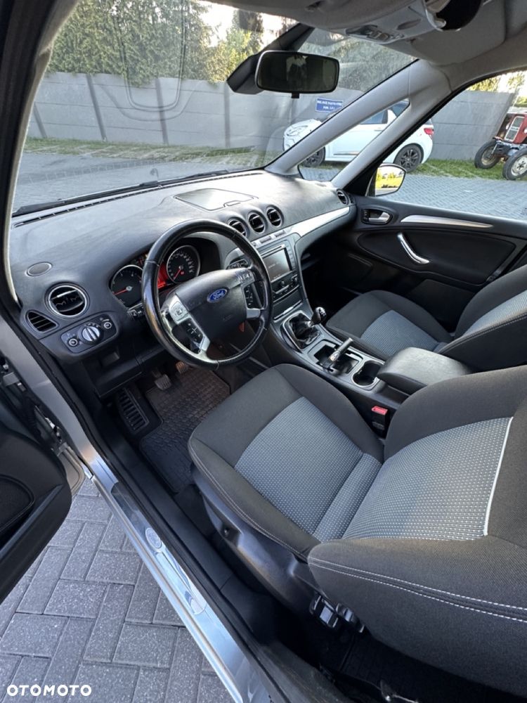 Ford Galaxy 2.0 TDCi Ambiente - 20