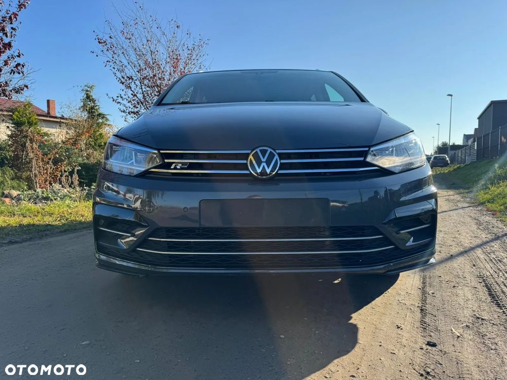 Volkswagen Touran - 36