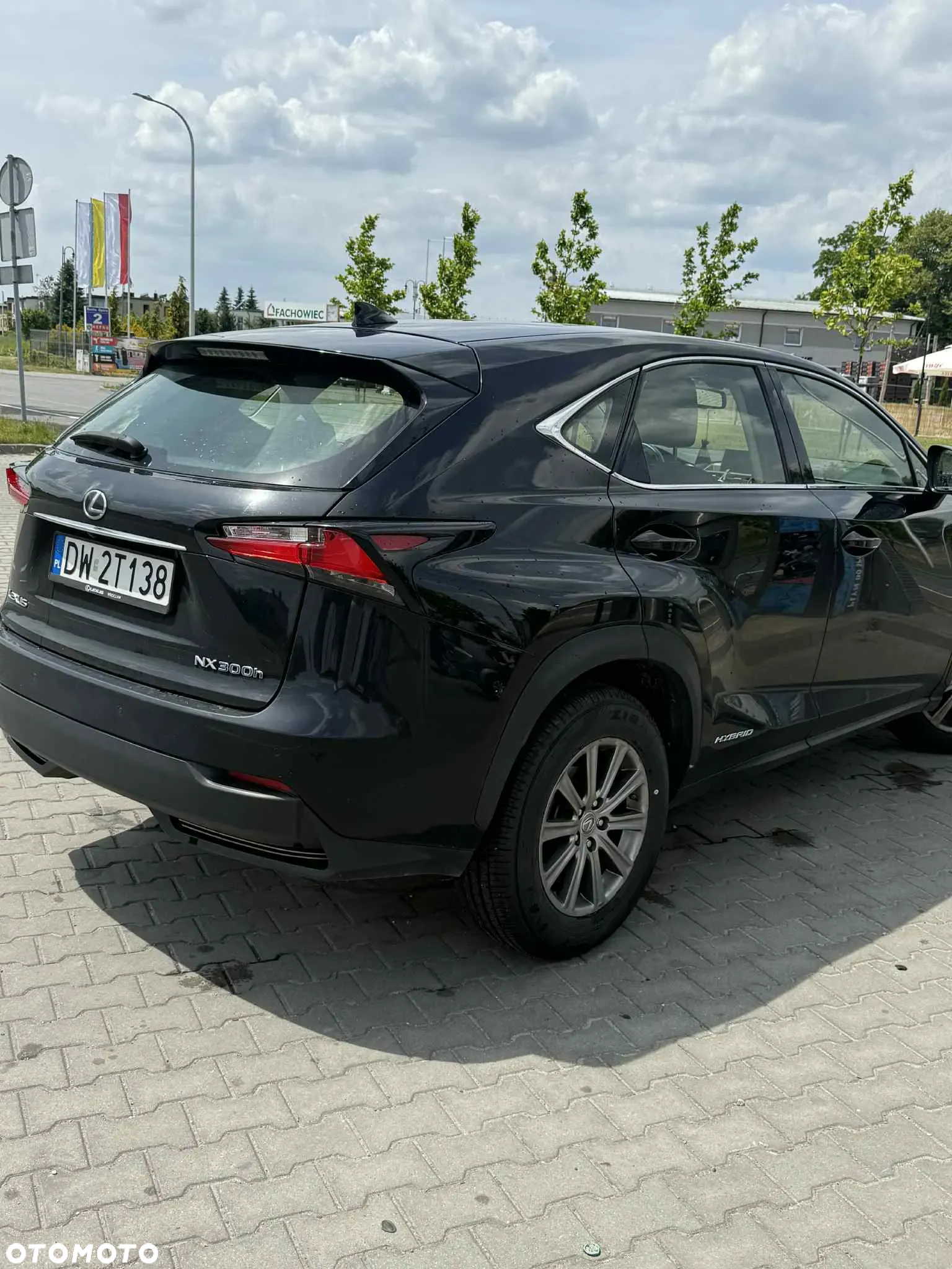 Lexus NX - 3