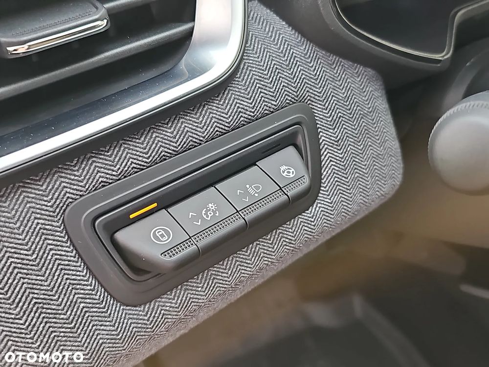 Renault Clio TCe 90 TECHNO - 29