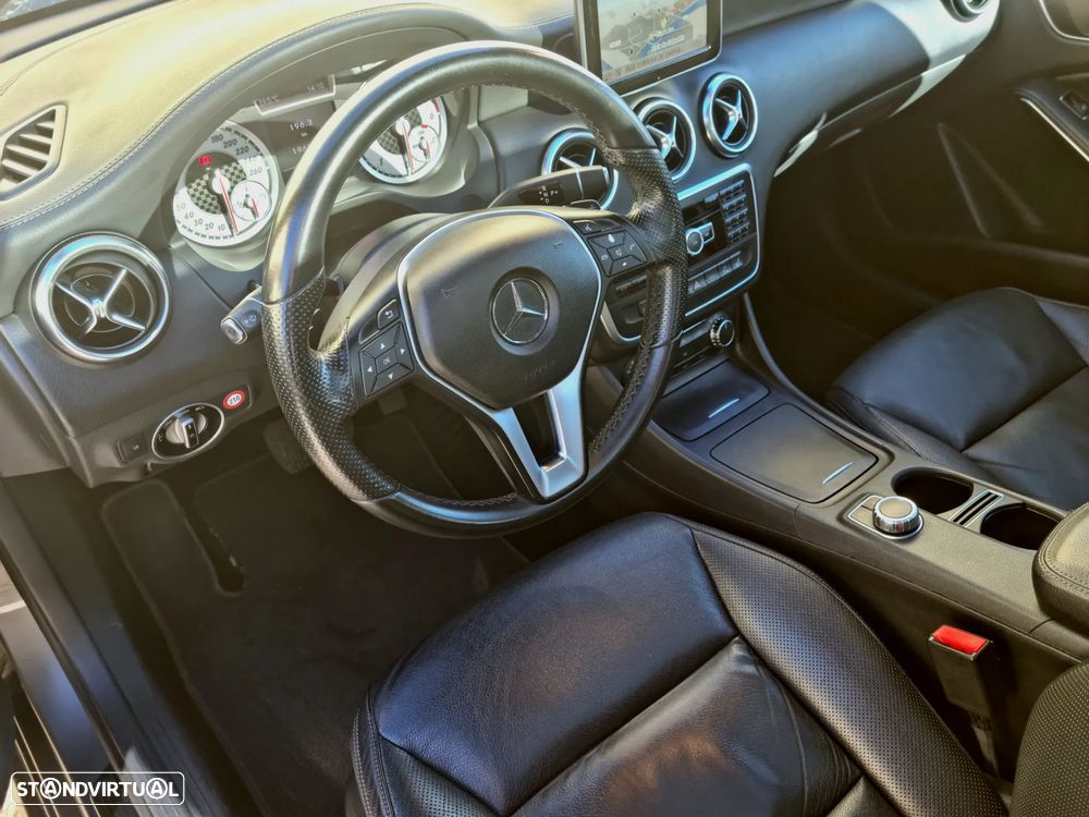 Mercedes-Benz A 200 CDI (BlueEFFICIENCY) 7G-DCT Urban - 6