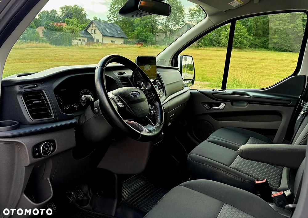 Ford Transit Custom - 32