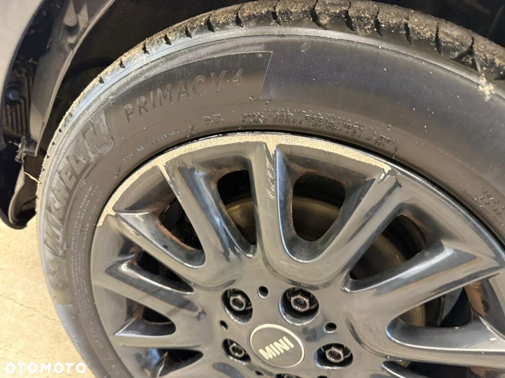MINI ONE Blackyard - 19