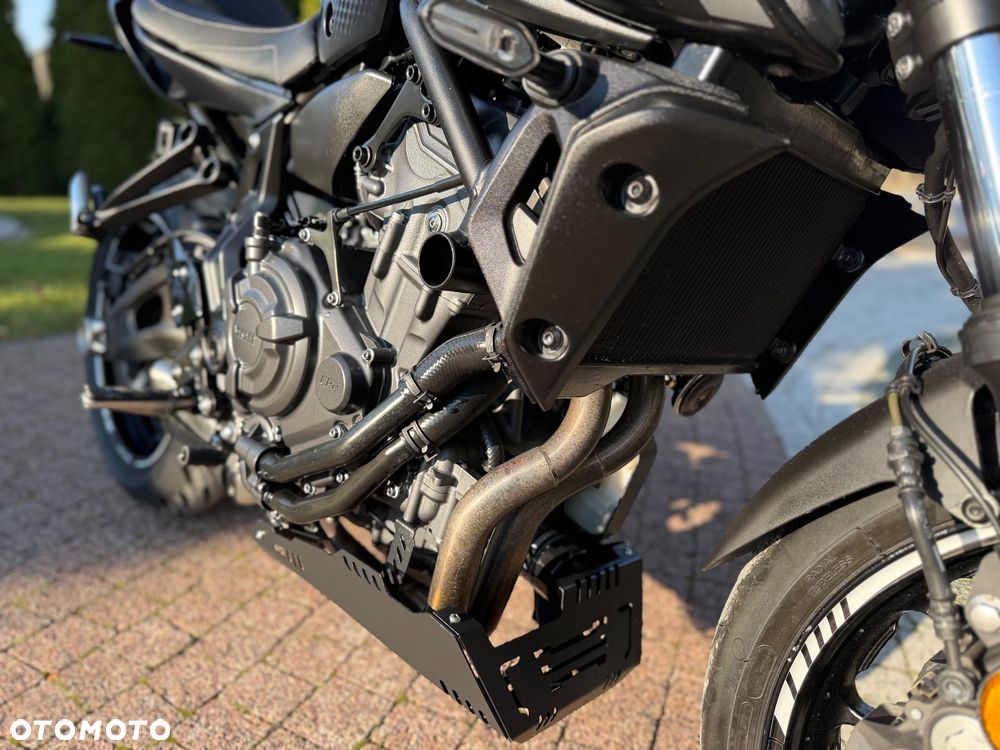 Yamaha MT - 6