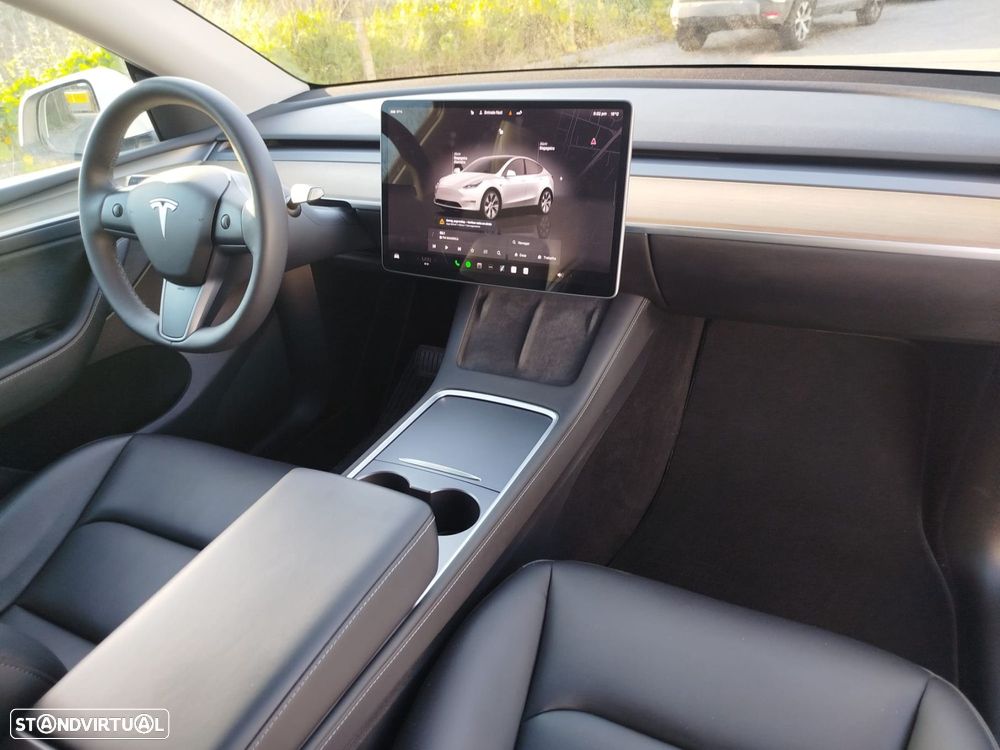 Tesla Model Y RWD - 38