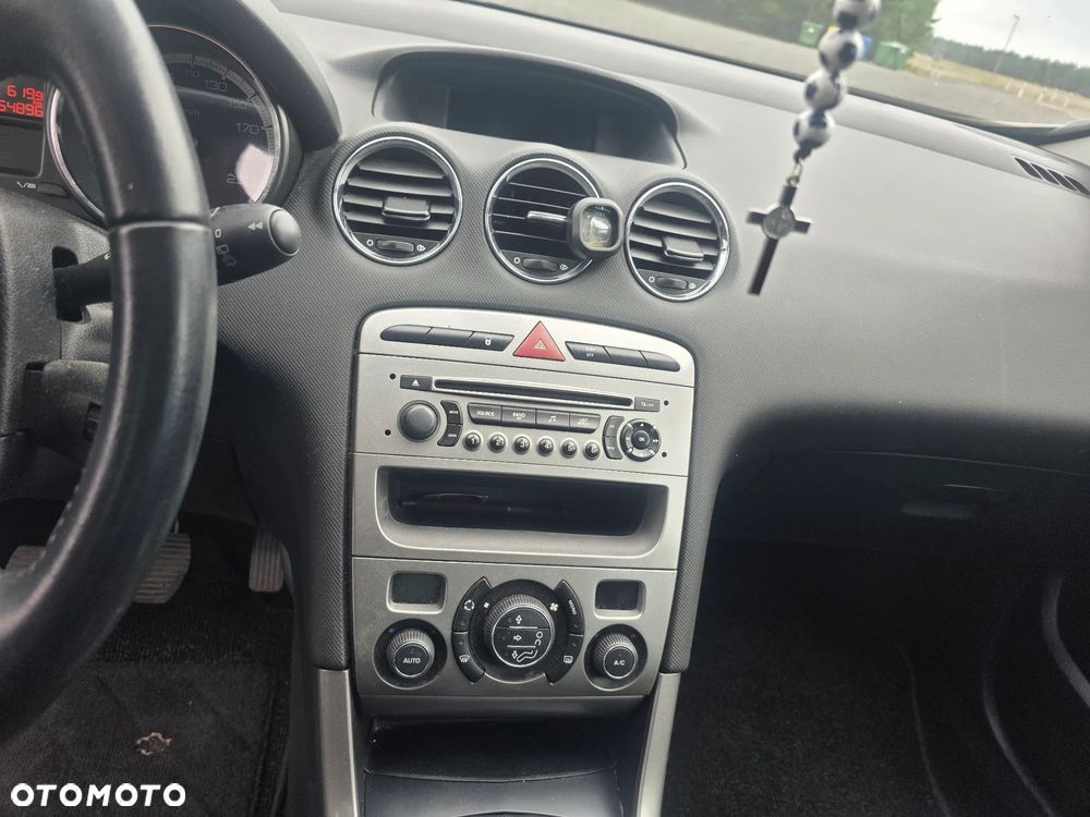 Peugeot 308 1.6 Premium - 12