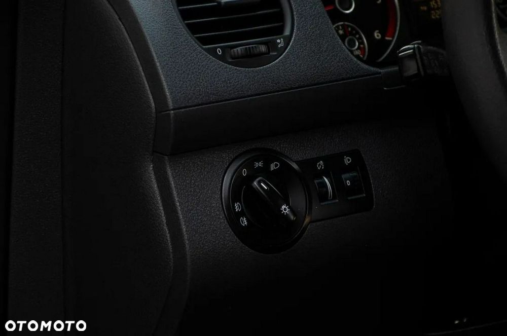 Volkswagen Caddy Trendline - 24