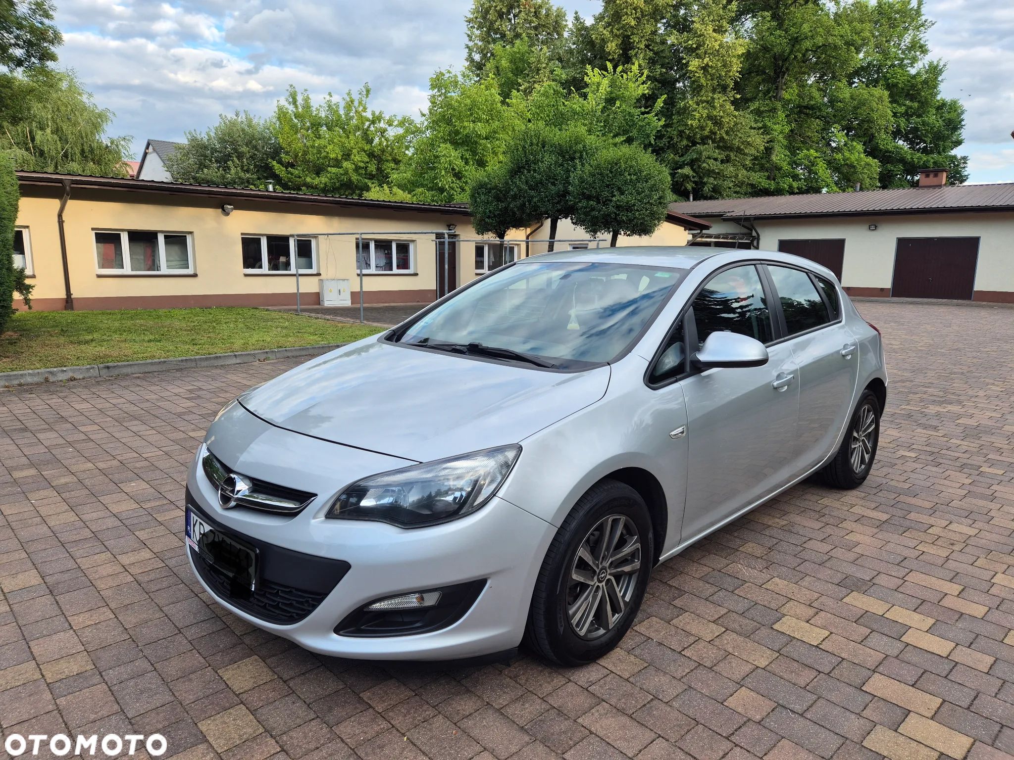 Opel Astra IV 1.6 Essentia - 1