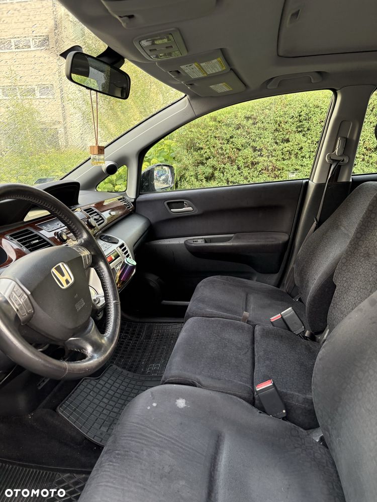 Honda FR-V - 6