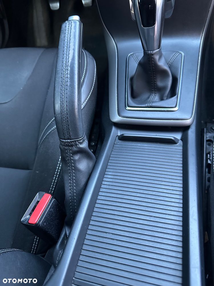 Volvo V40 D2 Momentum - 14