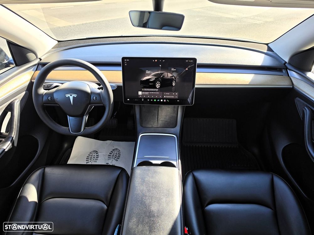 Tesla Model Y Standard - 16