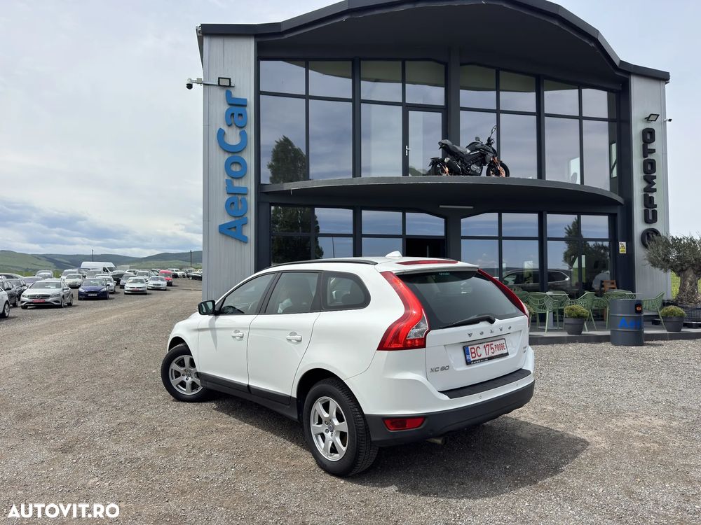 Volvo XC 60 2.4D AWD Aut. - 11