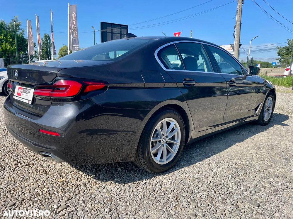 BMW Seria 5 518d Aut. Luxury Line - 4