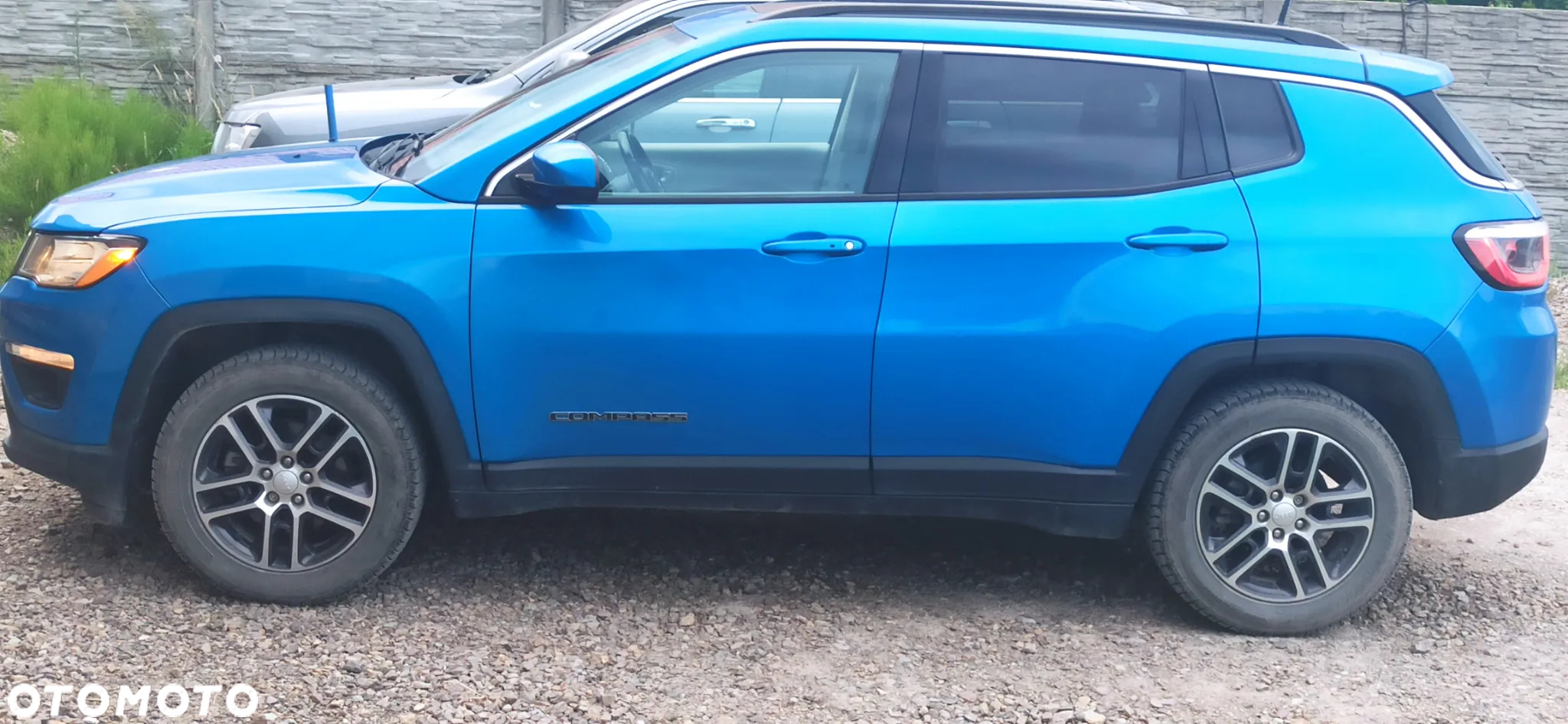 Jeep Compass - 25