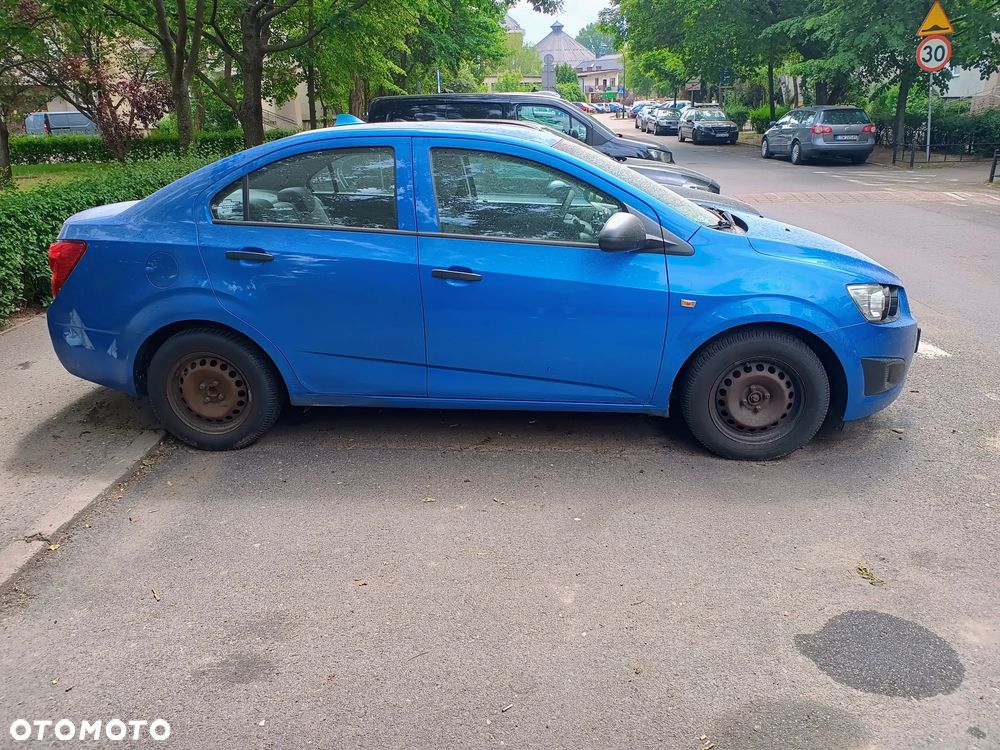 Chevrolet Aveo - 2