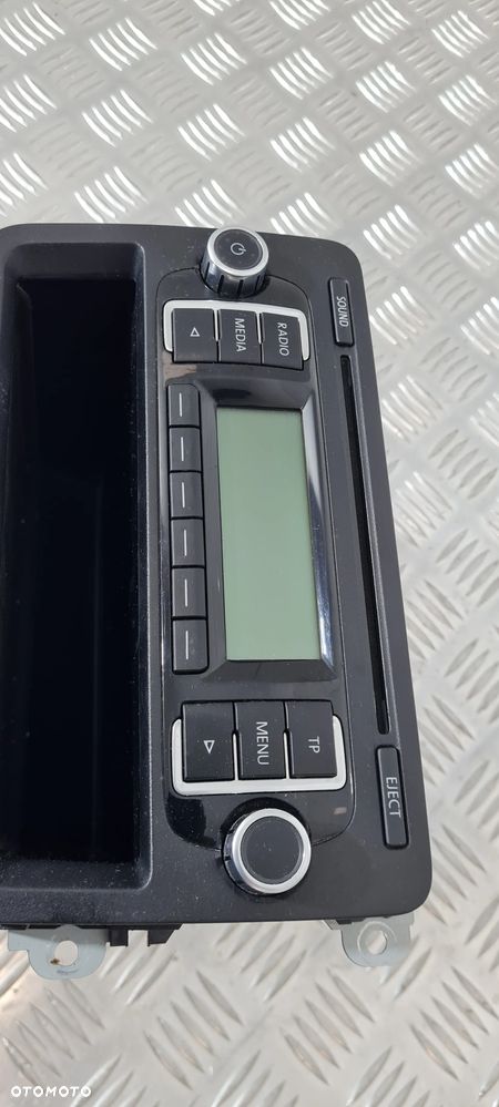 Volkswagen Golf VI Radio - 2