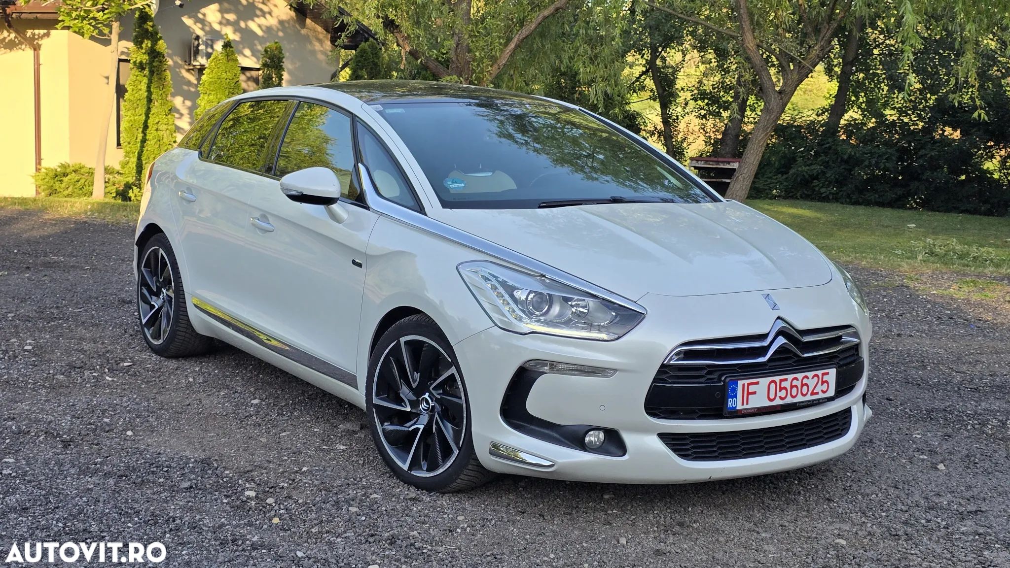 Citroën DS5 Hybrid4 Aut. Business Class - 1