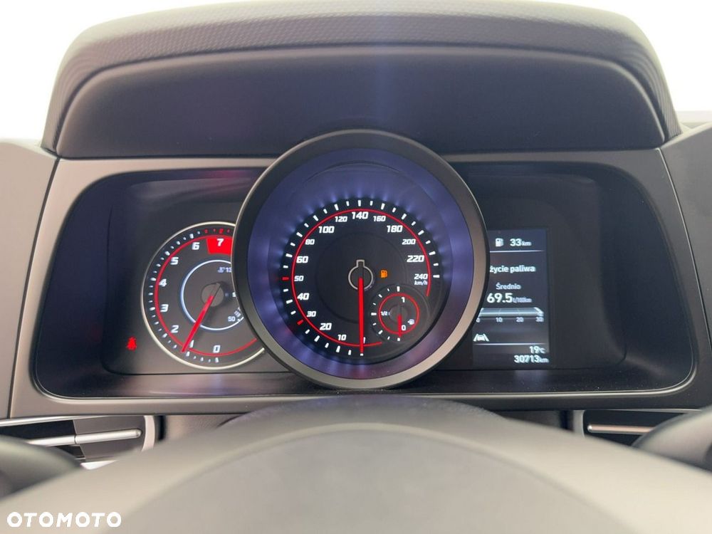 Hyundai Elantra - 15