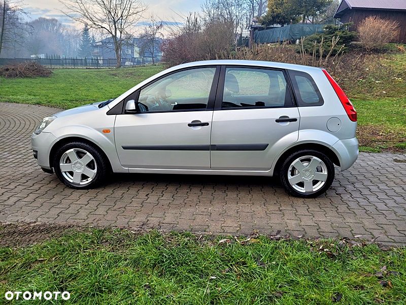 Ford Fiesta - 4