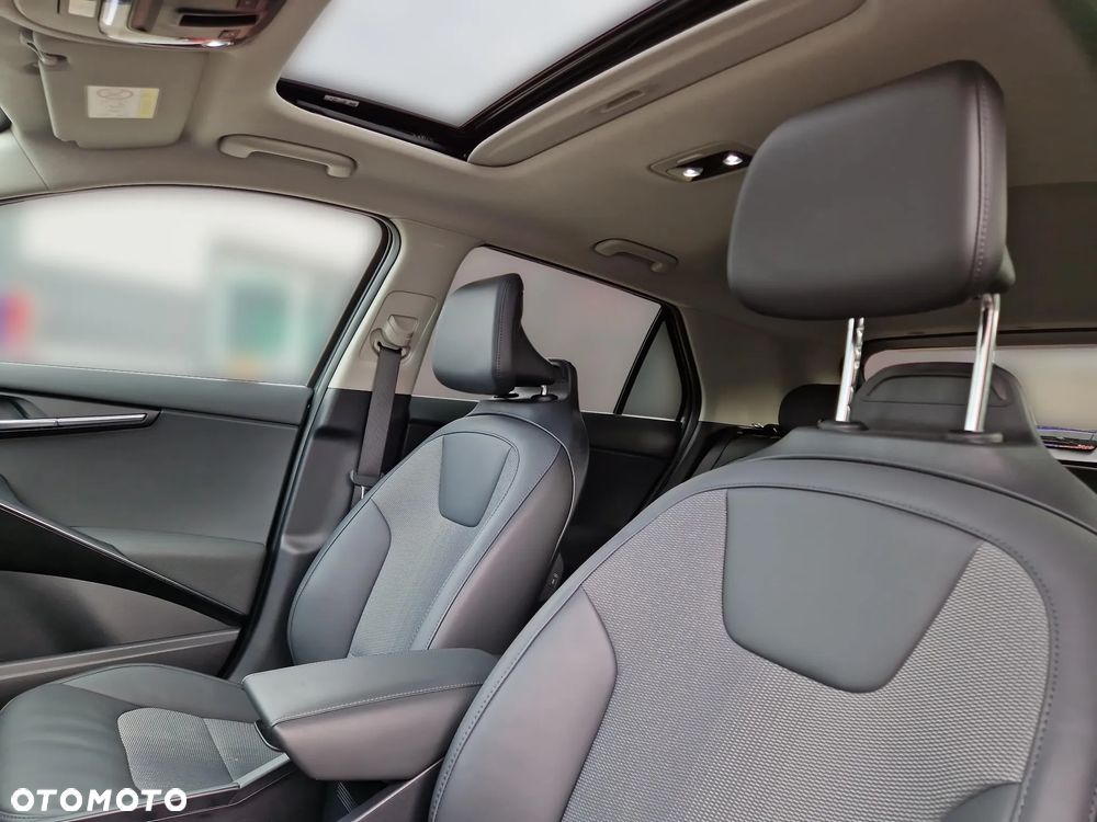 Kia Niro 1.6 GDI Hybrid Business Line - 11