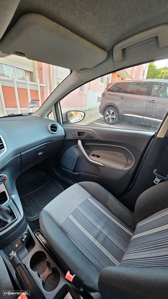 Ford Fiesta 1.4 TDCI - 7