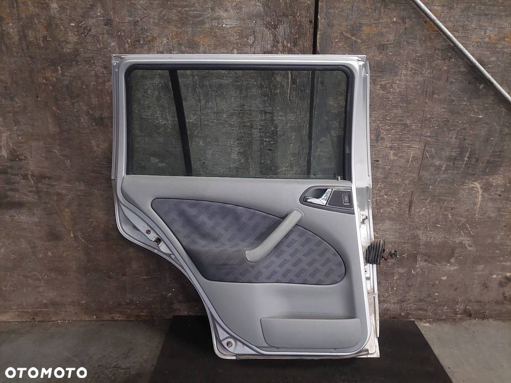 DRZWI KOMPLETNE LEWY TYŁ SKODA OCTAVIA I KOMBI - 4