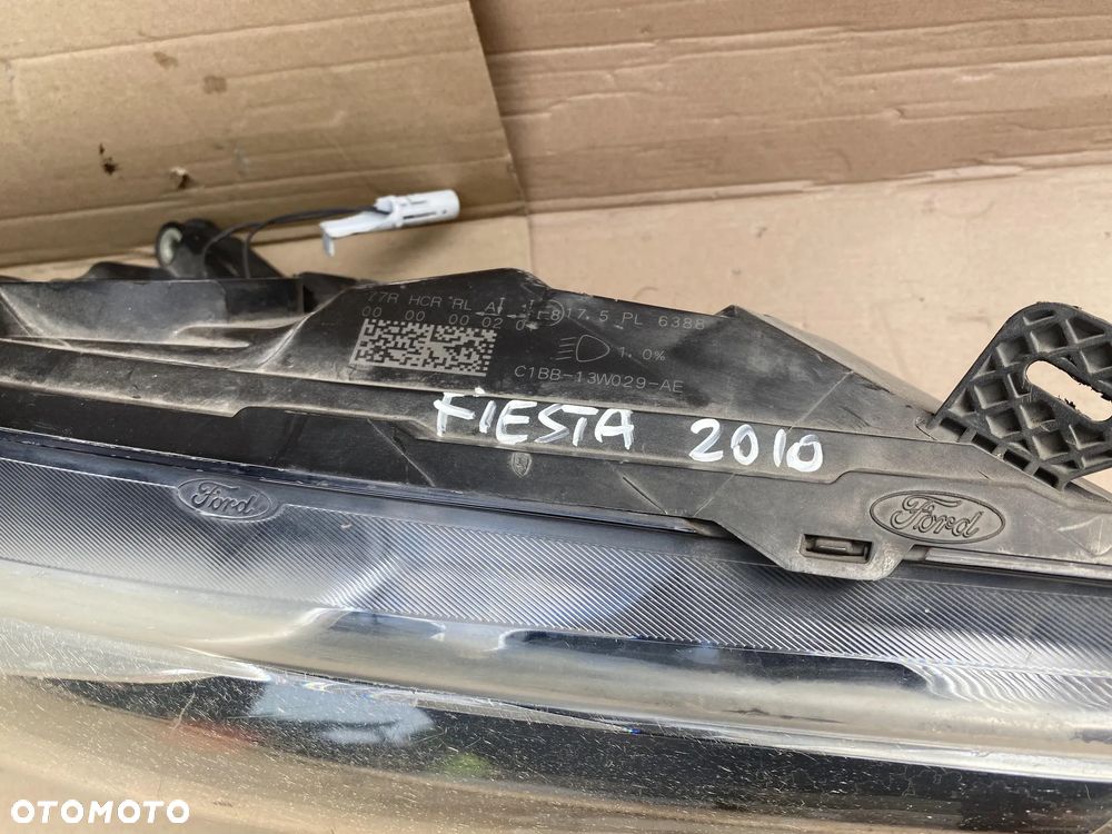 Lampa Ford Fiesta MK7 lift prawa OE - 3