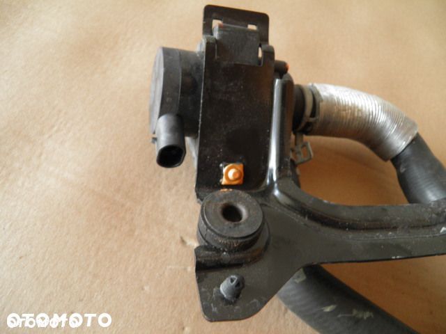 POMPKA OBIEGU WODY VOLVO V40 XC40 2014r - 6