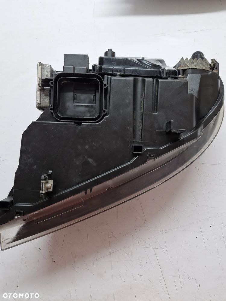 BMW E90 E91 LAMPY PRZEDNIE XENON LEWA PRAWA KOMPLET 7202583 7202584 EU - 8
