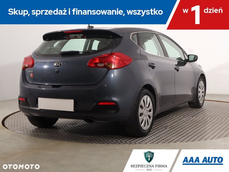 Kia Ceed - 7