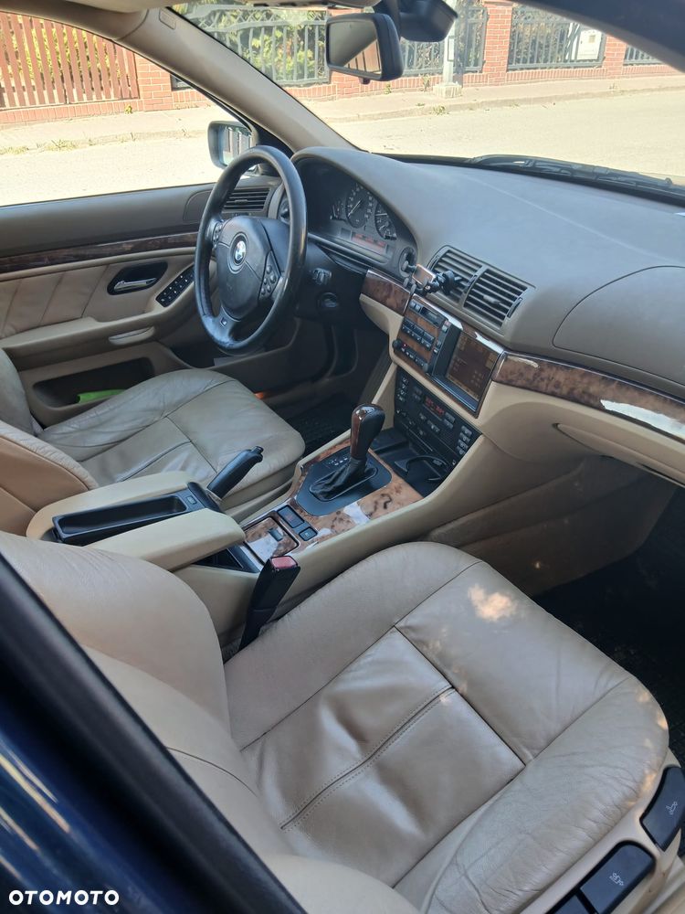 BMW Seria 5 - 8
