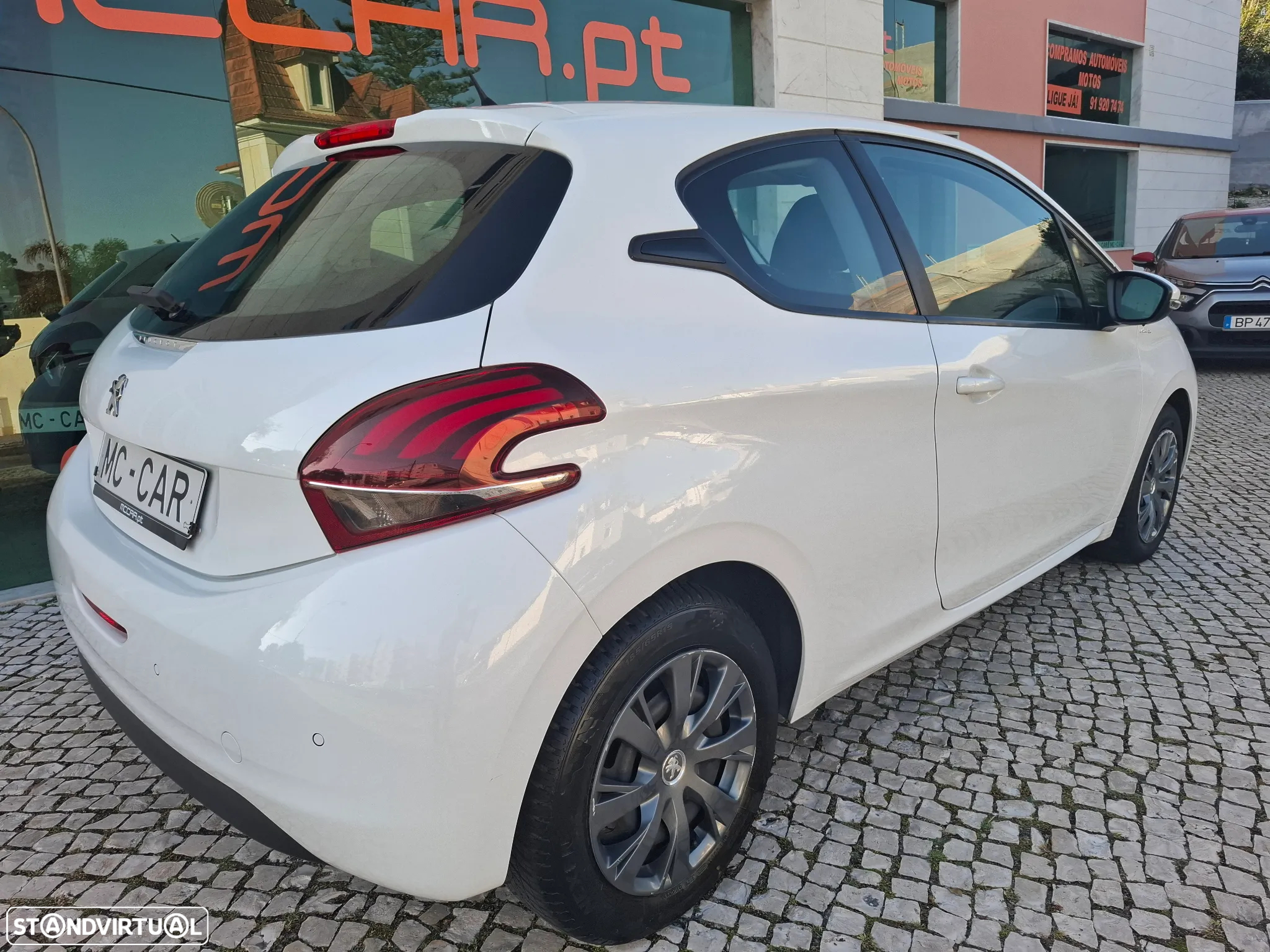 Peugeot 208 1.2 PureTech Active - 6