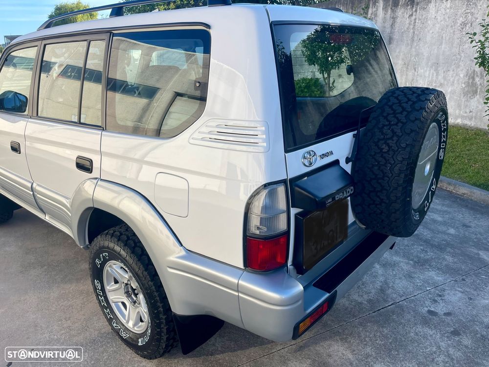 Toyota Land Cruiser Prado - 6