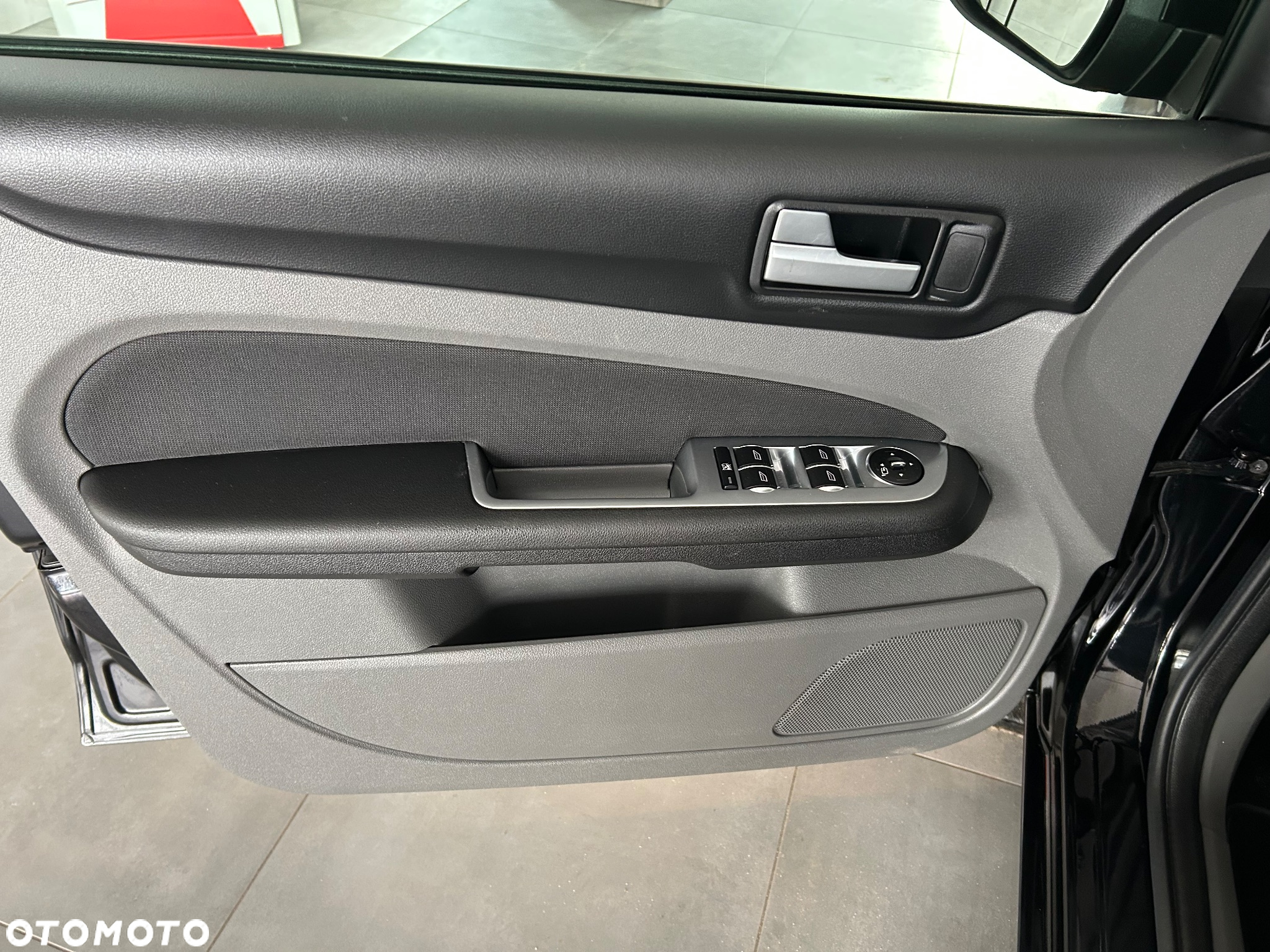 Ford Focus 1.6 TDCi ECOnetic 88g Start-Stopp-System Titanium - 19