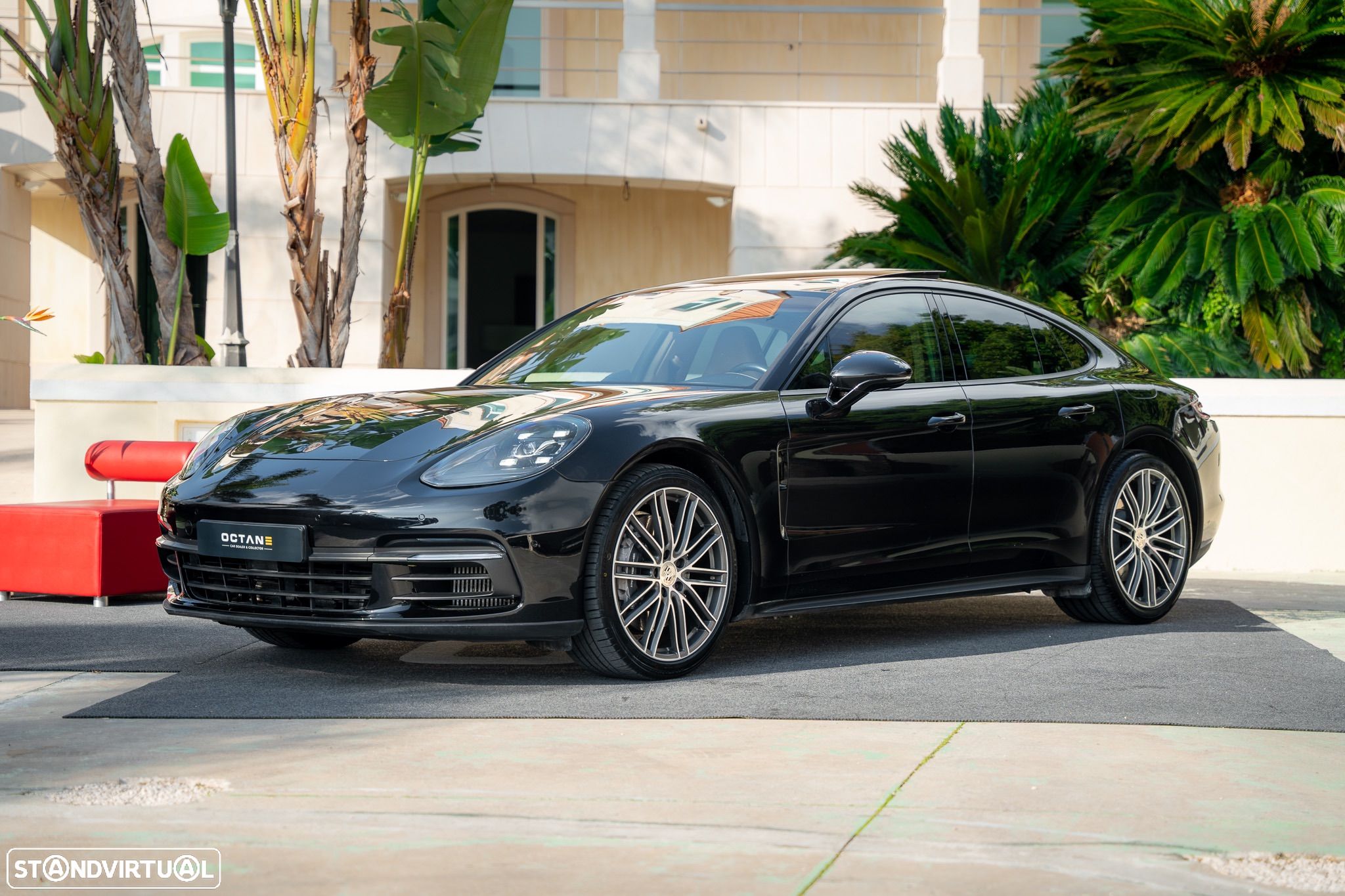 Porsche Panamera 4 E-Hybrid - 1