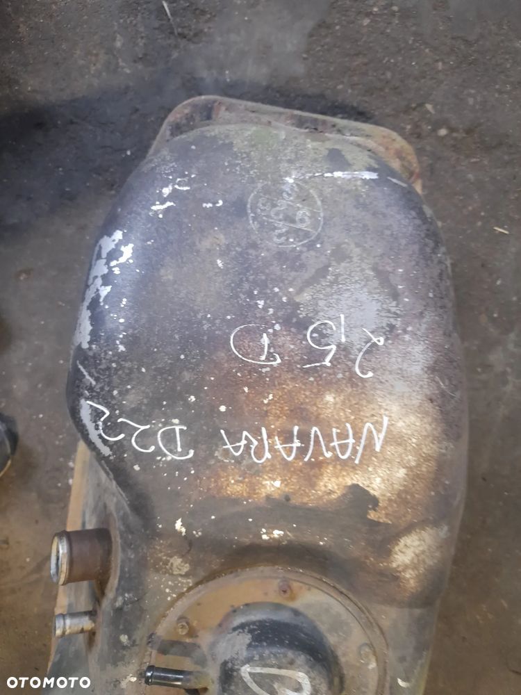 Bak zbiornik paliwa Nissan Navara D22 2.5 d - 2