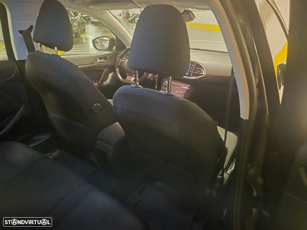 Peugeot 308 SW 1.6 BlueHDi Style - 34