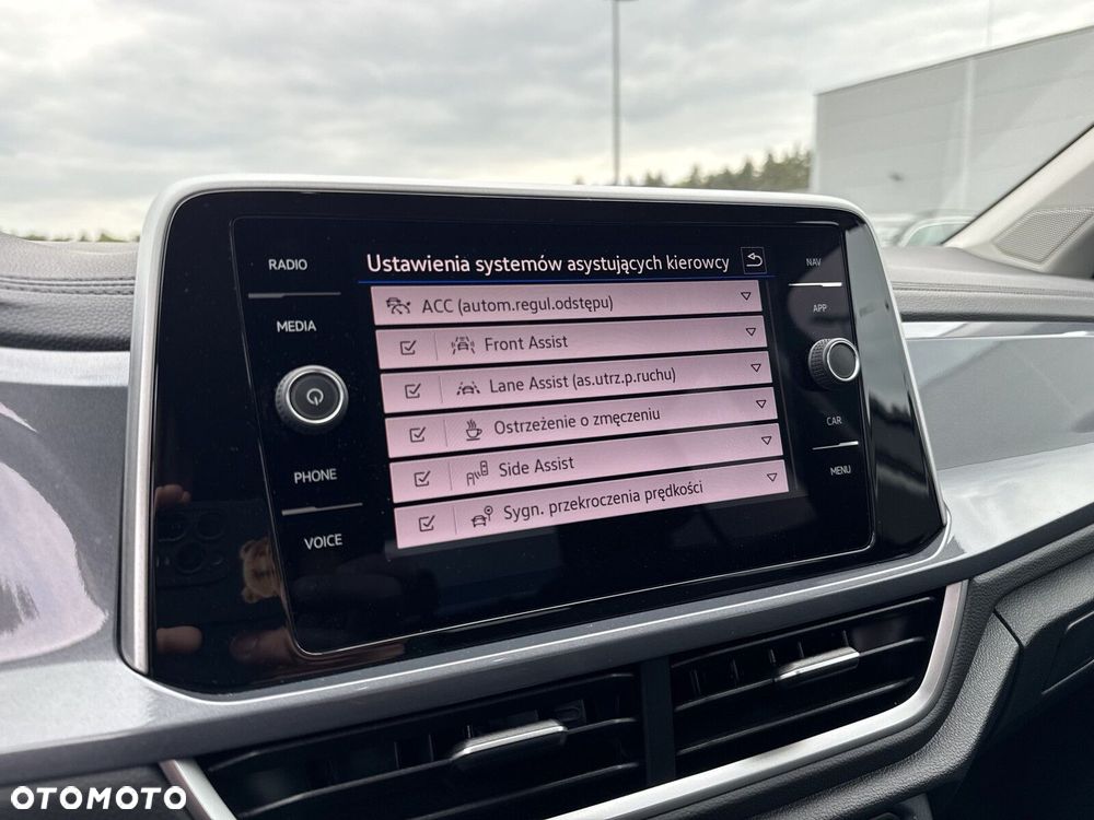 Volkswagen T-Roc 1.5 TSI Style DSG - 23