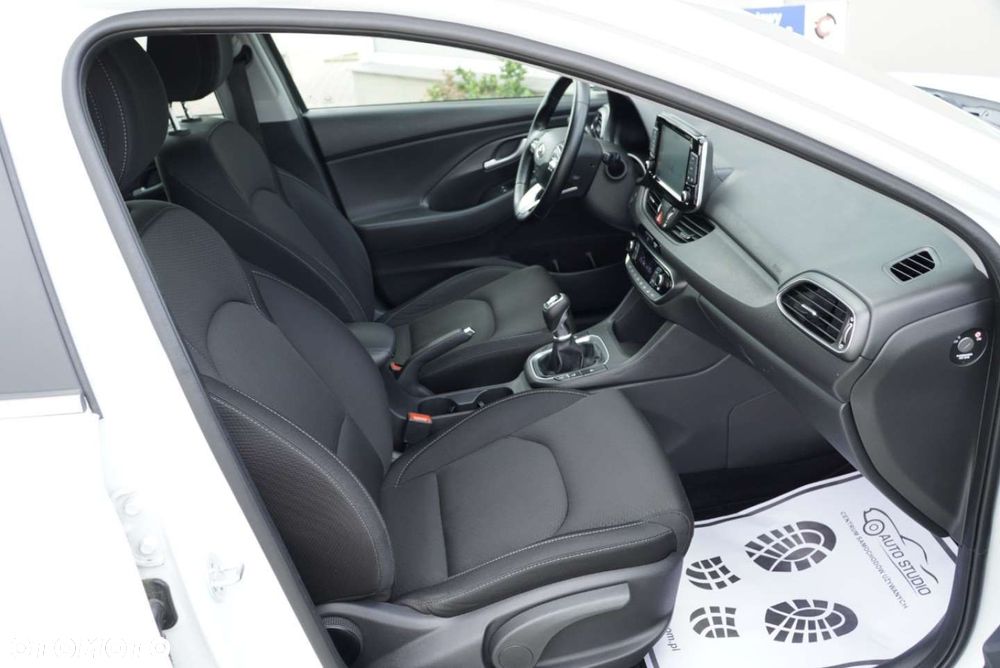 Hyundai i30 1.0 T-GDI Intro Edition - 6