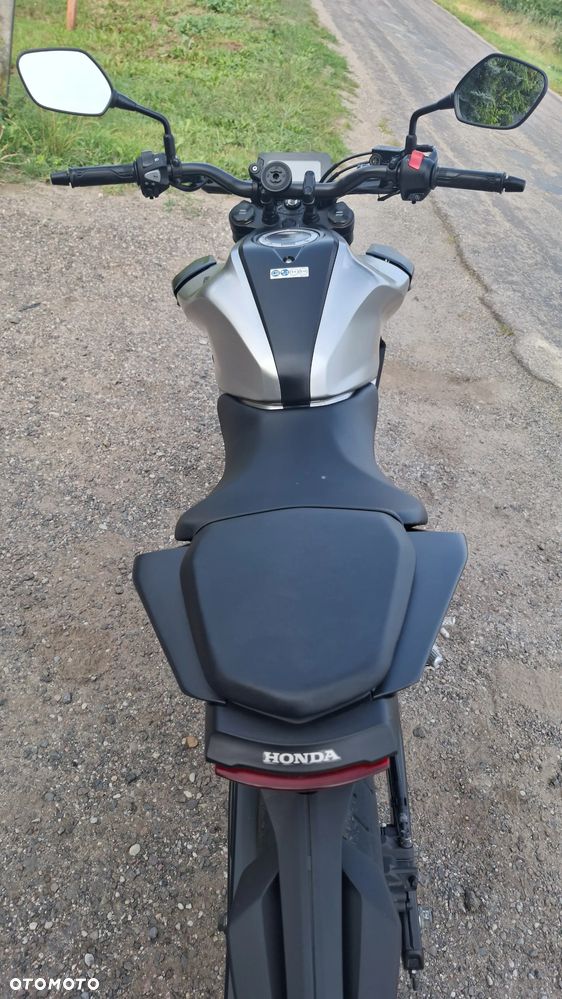 Honda CB - 10