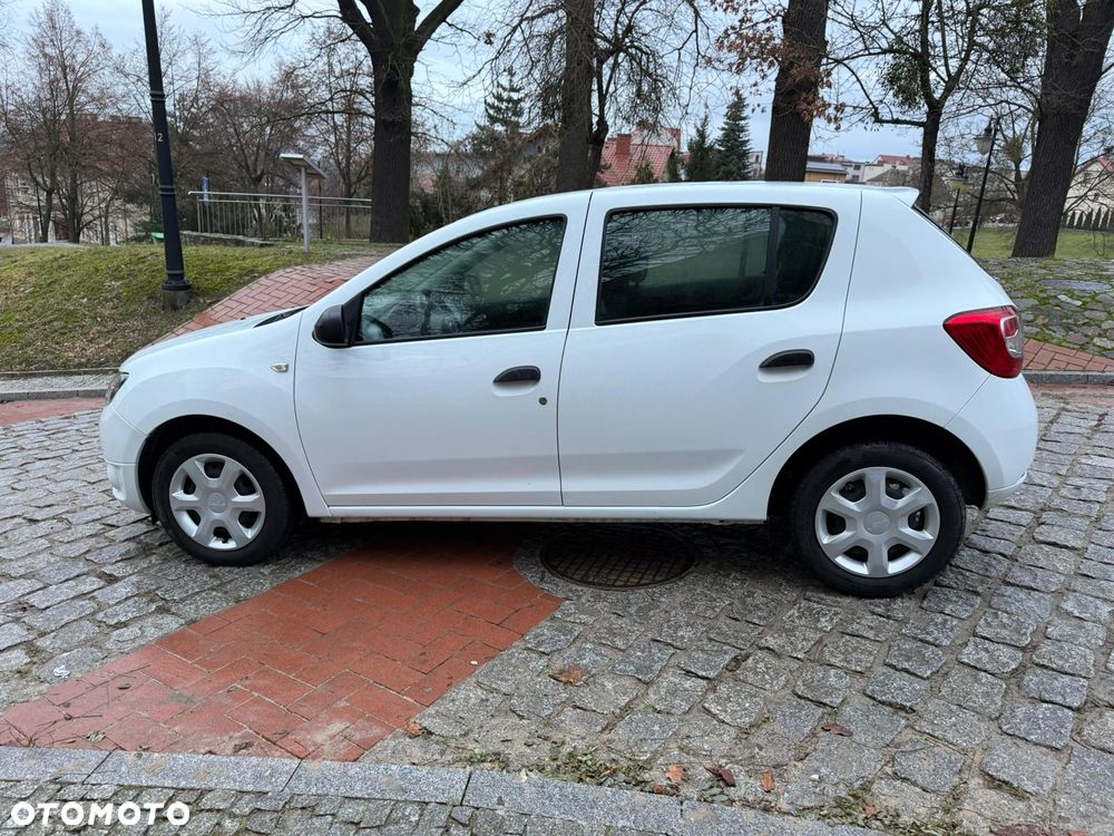 Dacia Sandero 1.2 16V 75 Laureate - 8