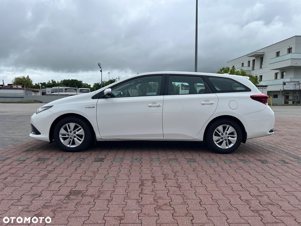 Toyota Auris Hybrid 135 Comfort - 4