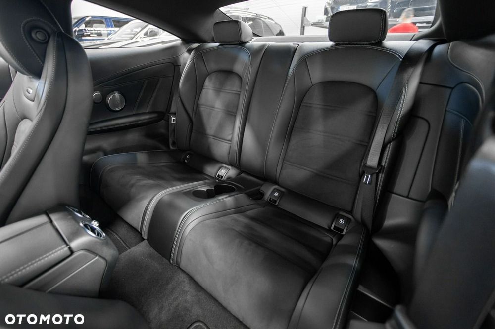 Mercedes-Benz Klasa C AMG 63 AMG Speedshift MCT 9G - 22
