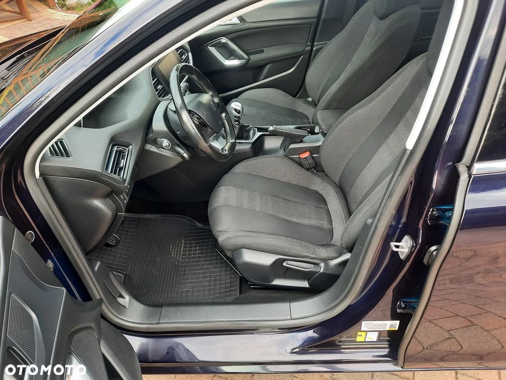 Peugeot 308 - 6
