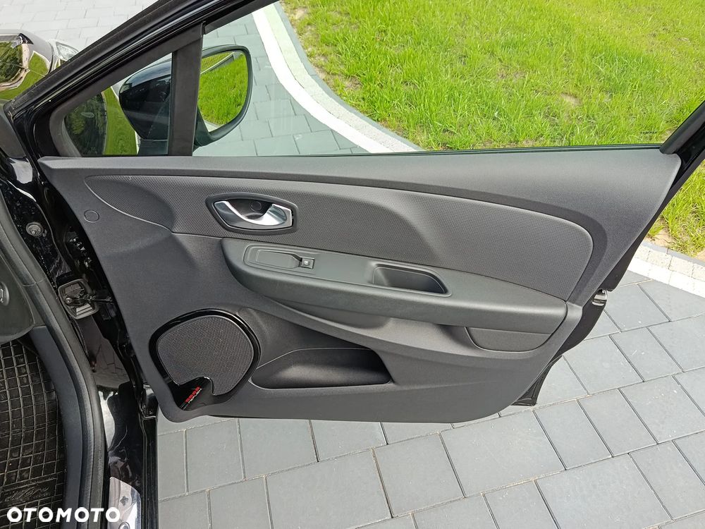 Renault Clio 0.9 Energy TCe Limited - 32