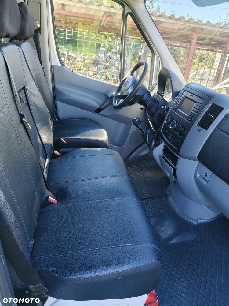 Mercedes-Benz Sprinter - 10
