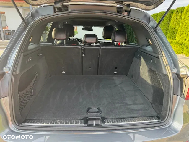Mercedes-Benz GLC AMG 43 4Matic 9G-TRONIC - 24